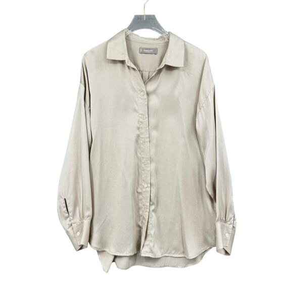 Everlane Cream Gray Silver Satin Silk Long Sleeve Button Up Collared Blouse - Picture 7 of 10
